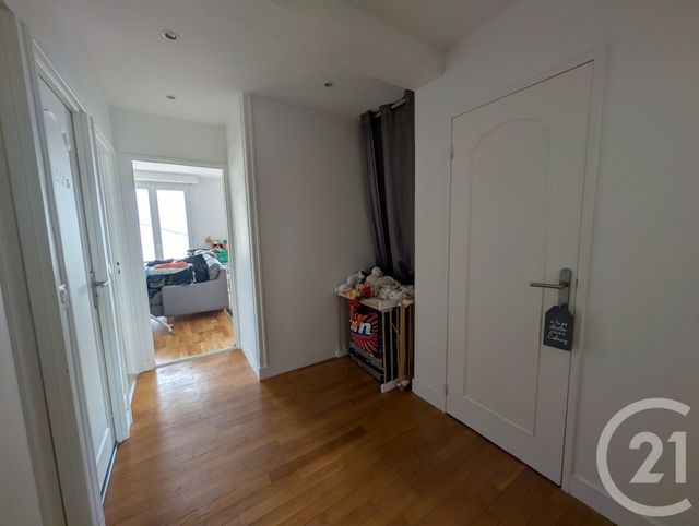 Appartement F5 &agrave; louer - 5 pi&egrave;ces - 91,79 m2 - Beauvais - 60 - PICARDIE