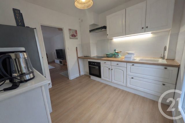 Appartement F4 &agrave; louer - 4 pi&egrave;ces - 71,83 m2 - Beauvais - 60 - PICARDIE