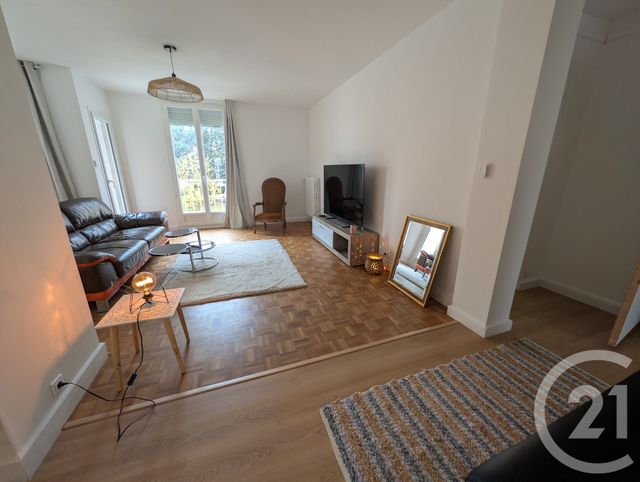 Appartement F4 &agrave; louer - 4 pi&egrave;ces - 71,83 m2 - Beauvais - 60 - PICARDIE