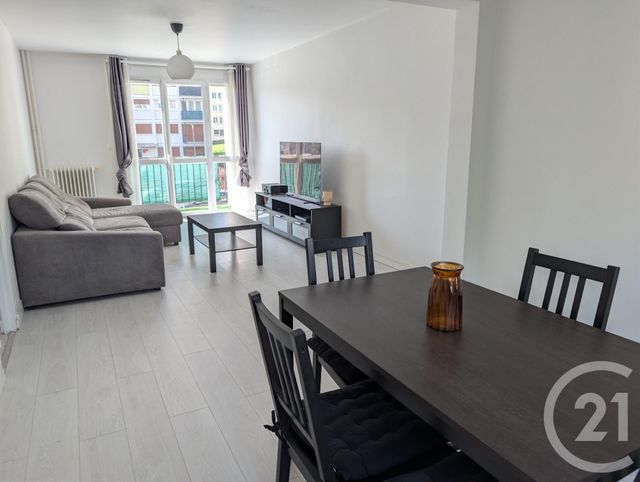 Appartement &agrave; louer - 4 pi&egrave;ces - 67,16 m2 - Beauvais - 60 - PICARDIE