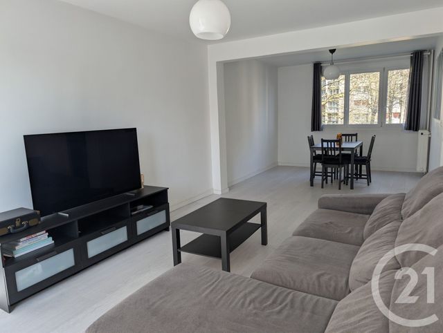 Appartement &agrave; louer - 4 pi&egrave;ces - 67,16 m2 - Beauvais - 60 - PICARDIE