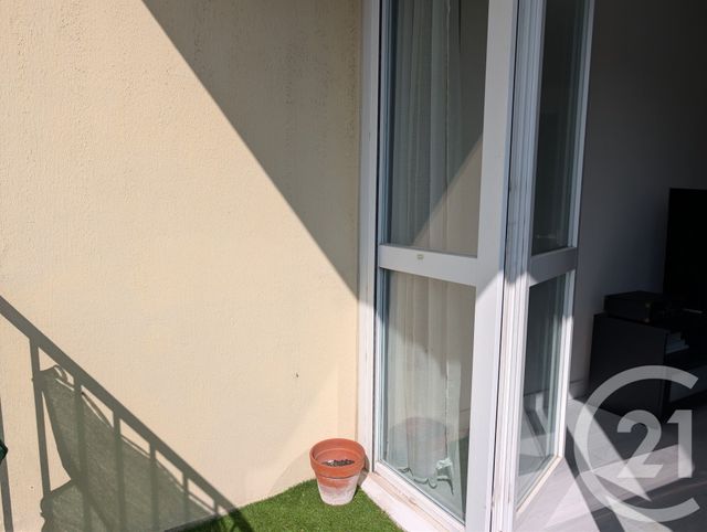Appartement &agrave; louer - 4 pi&egrave;ces - 67,16 m2 - Beauvais - 60 - PICARDIE