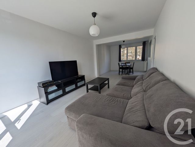 Appartement &agrave; louer - 4 pi&egrave;ces - 67,16 m2 - Beauvais - 60 - PICARDIE
