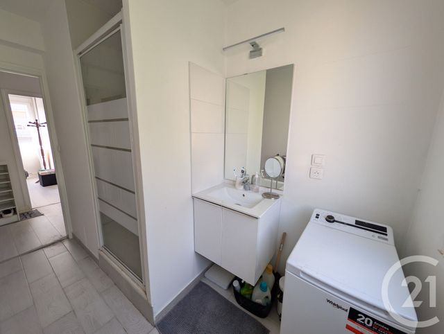 Appartement &agrave; louer - 4 pi&egrave;ces - 67,16 m2 - Beauvais - 60 - PICARDIE