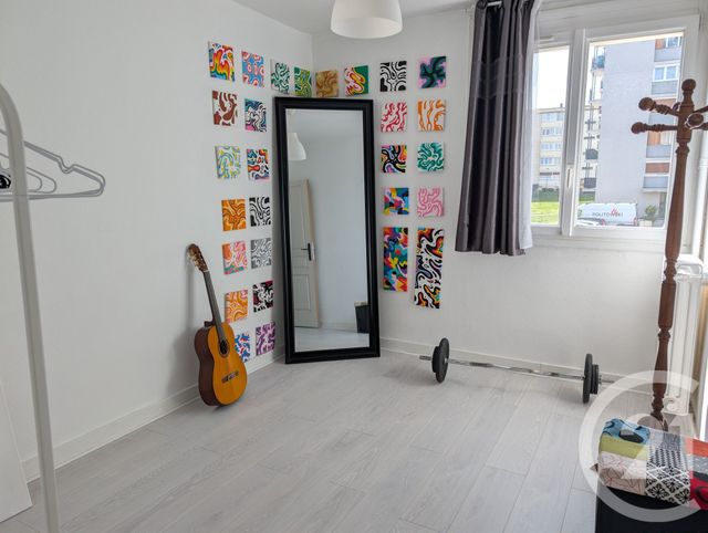 Appartement &agrave; louer - 4 pi&egrave;ces - 67,16 m2 - Beauvais - 60 - PICARDIE