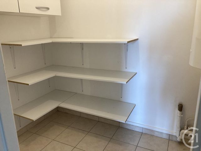 Appartement F3 &agrave; louer - 3 pi&egrave;ces - 62,79 m2 - Beauvais - 60 - PICARDIE