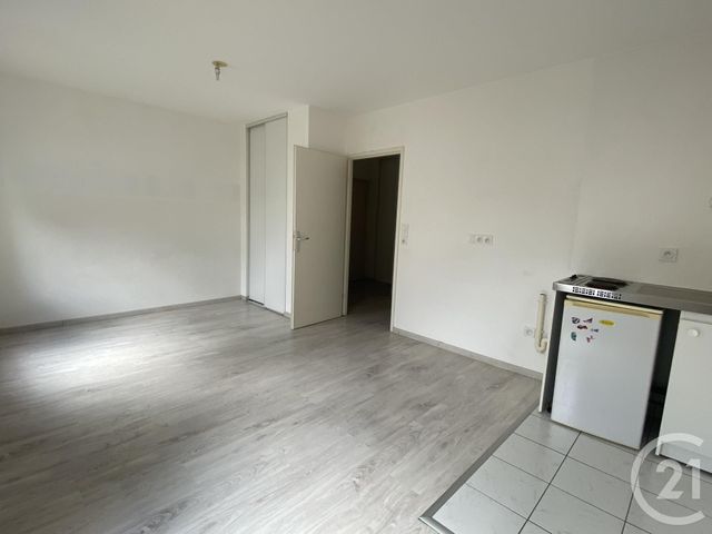 Appartement F1 &agrave; louer - 1 pi&egrave;ce - 32,50 m2 - Beauvais - 60 - PICARDIE