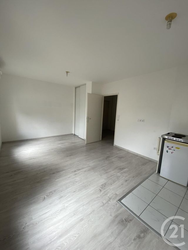 Appartement F1 &agrave; louer - 1 pi&egrave;ce - 32,50 m2 - Beauvais - 60 - PICARDIE
