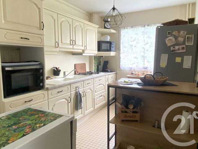 Appartement F3 &agrave; vendre - 3 pi&egrave;ces - 64,76 m2 - Beauvais - 60 - PICARDIE