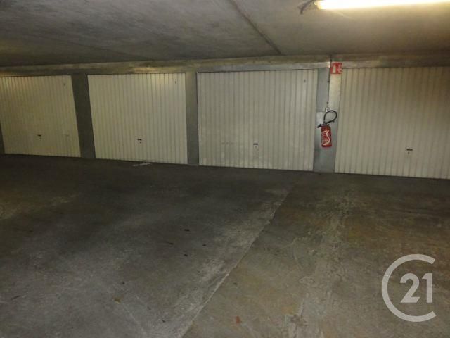 Parking &agrave; louer - 13 m2 - Beauvais - 60 - PICARDIE