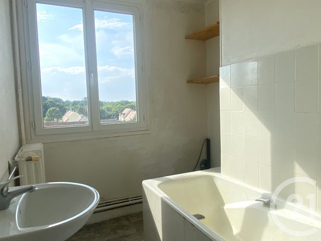 Appartement &agrave; vendre - 4 pi&egrave;ces - 66,92 m2 - Beauvais - 60 - PICARDIE