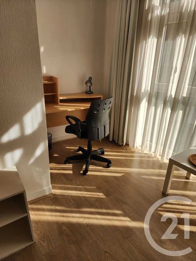 Appartement F1 &agrave; louer - 1 pi&egrave;ce - 25 m2 - Beauvais - 60 - PICARDIE