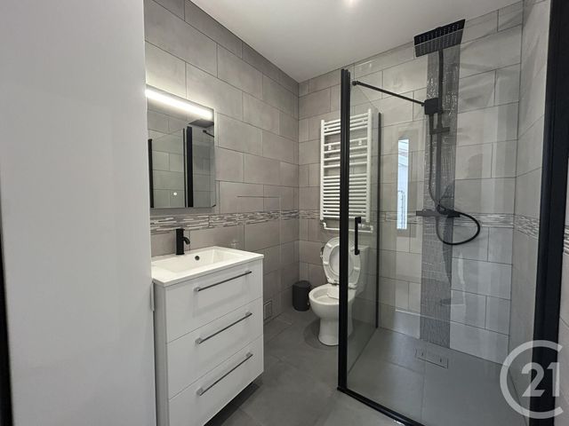 Maison &agrave; louer - 3 pi&egrave;ces - 64,24 m2 - Beauvais - 60 - PICARDIE