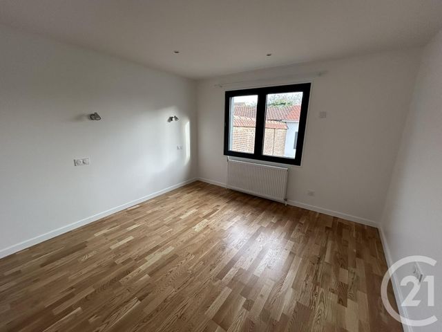 Maison &agrave; louer - 3 pi&egrave;ces - 64,24 m2 - Beauvais - 60 - PICARDIE