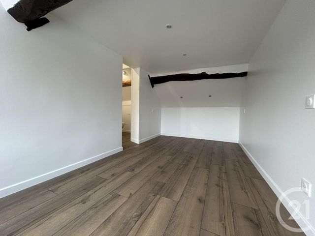 Maison &agrave; louer - 3 pi&egrave;ces - 64,24 m2 - Beauvais - 60 - PICARDIE