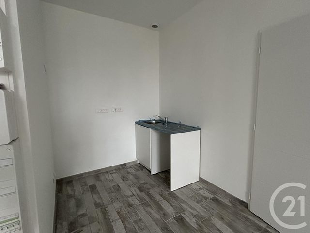 Appartement F2 &agrave; louer - 2 pi&egrave;ces - 46,85 m2 - Beauvais - 60 - PICARDIE