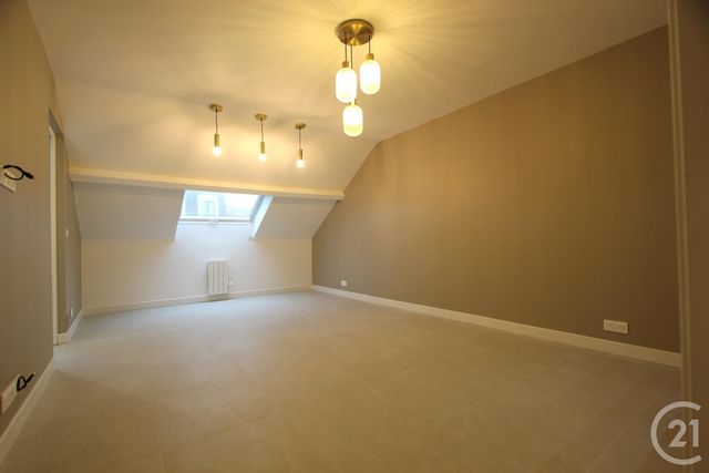 Appartement F3 à vendre - 3 pièces - 56 m2 - Ste Genevieve Des Bois - 91 - ILE-DE-FRANCE