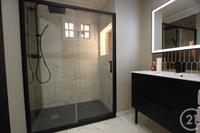 Appartement F3 à vendre - 3 pièces - 56 m2 - Ste Genevieve Des Bois - 91 - ILE-DE-FRANCE