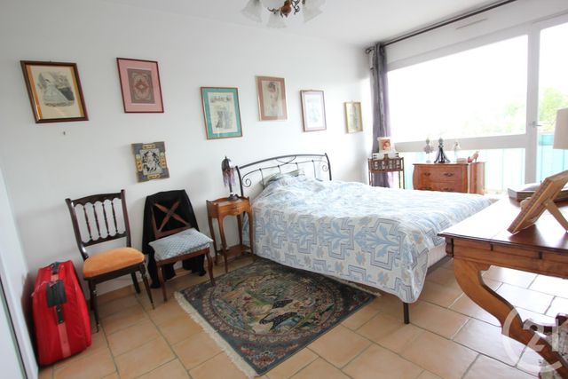 Appartement F4 à vendre - 3 pièces - 82,59 m2 - St Michel Sur Orge - 91 - ILE-DE-FRANCE