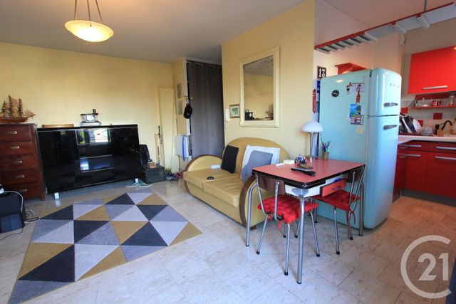 Appartement F2 &agrave; vendre - 2 pi&egrave;ces - 42,65 m2 - Ste Genevieve Des Bois - 91 - ILE-DE-FRANCE