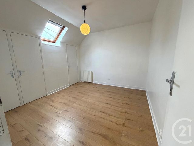 Appartement F1 à louer - 2 pièces - 35,82 m2 - St Michel Sur Orge - 91 - ILE-DE-FRANCE