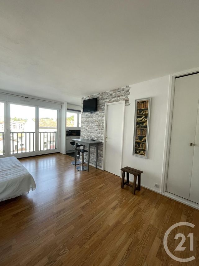 Appartement F1 à louer ST JEAN DE LUZ