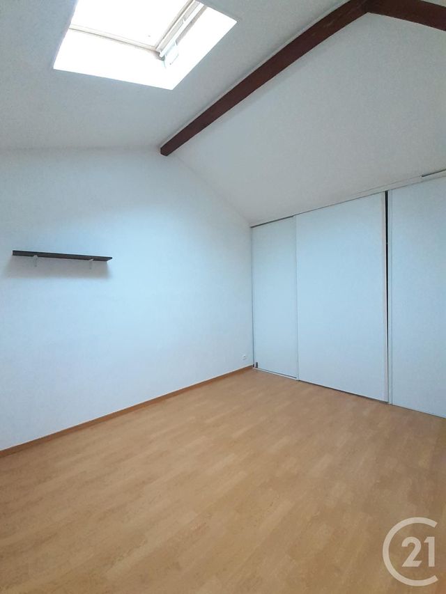 Appartement F2 &agrave; louer - 2 pi&egrave;ces - 40,35 m2 - Ustaritz - 64 - AQUITAINE
