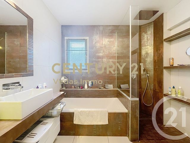 Maison à vendre - 5 pièces - 144,70 m2 - Pignan - 34 - LANGUEDOC-ROUSSILLON