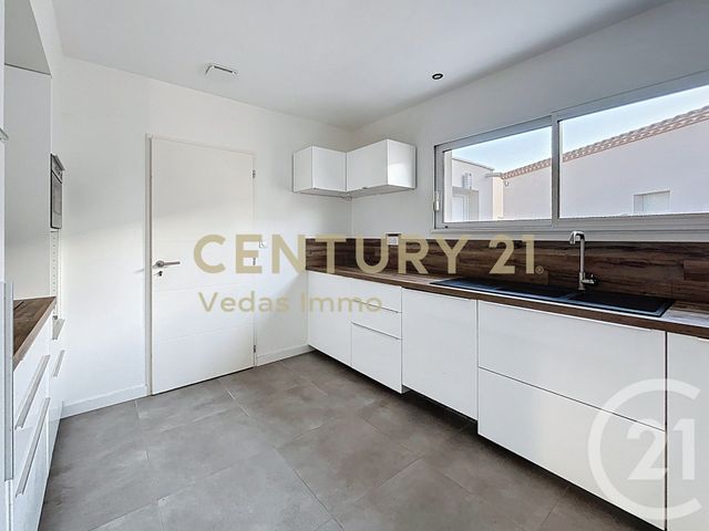 Maison &agrave; louer - 4 pi&egrave;ces - 102,55 m2 - Montbazin - 34 - LANGUEDOC-ROUSSILLON