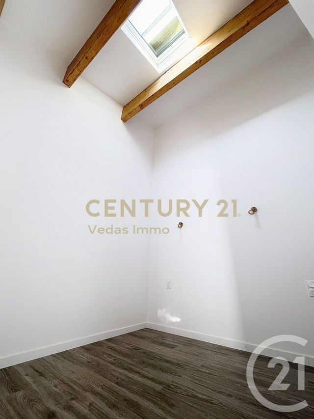 Maison &agrave; louer - 4 pi&egrave;ces - 102,55 m2 - Montbazin - 34 - LANGUEDOC-ROUSSILLON