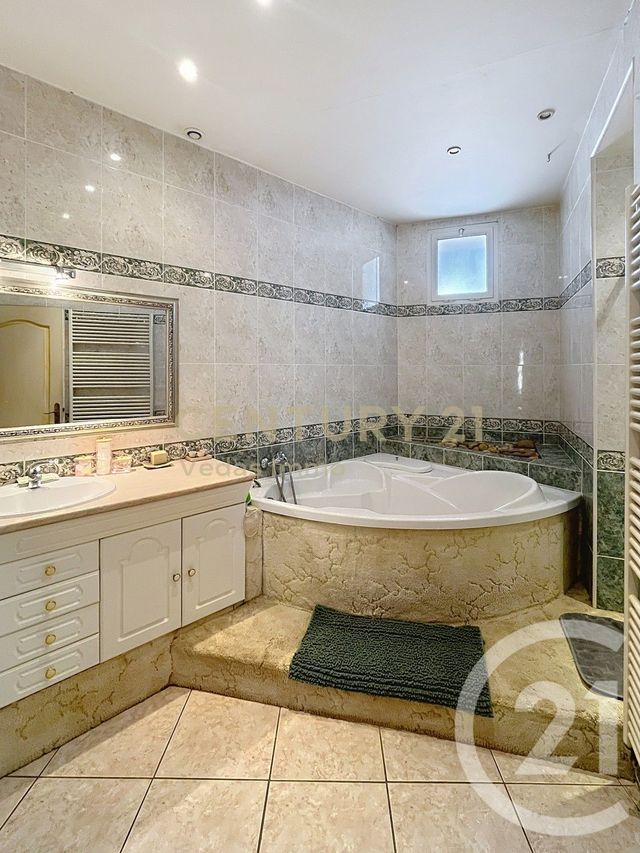 Maison à vendre - 7 pièces - 158,85 m2 - Laverune - 34 - LANGUEDOC-ROUSSILLON