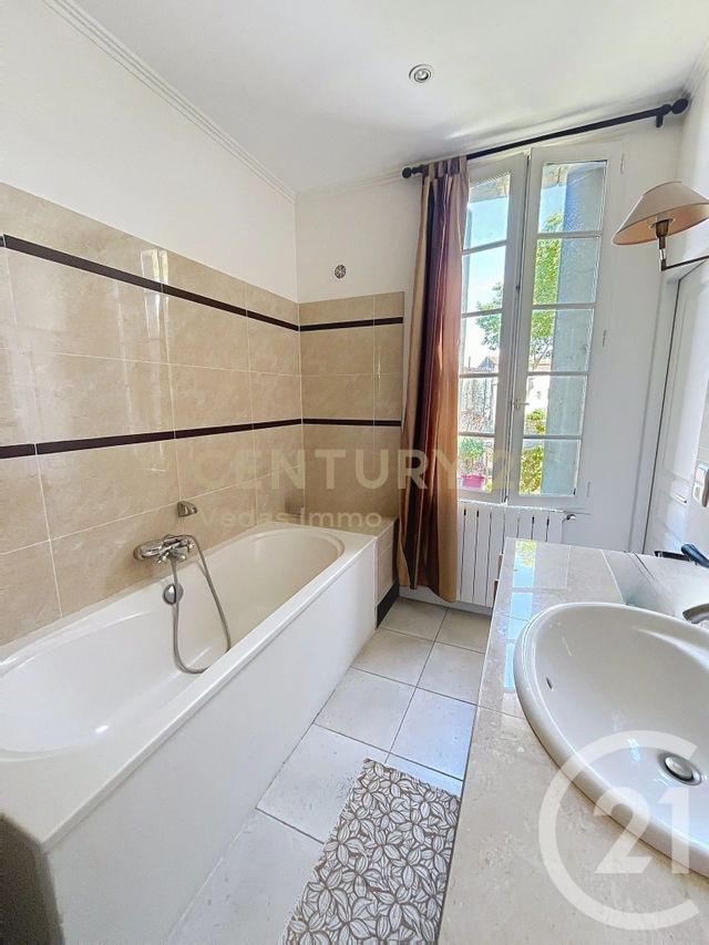 Maison à vendre - 5 pièces - 130,56 m2 - Murviel Les Montpellier - 34 - LANGUEDOC-ROUSSILLON