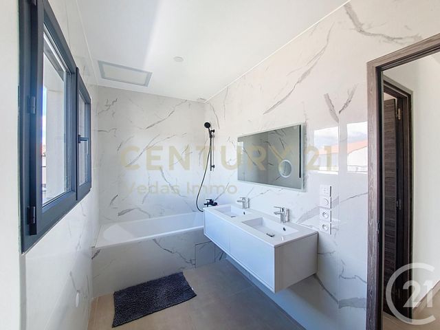 Maison à vendre - 5 pièces - 133 m2 - St Bres - 34 - LANGUEDOC-ROUSSILLON