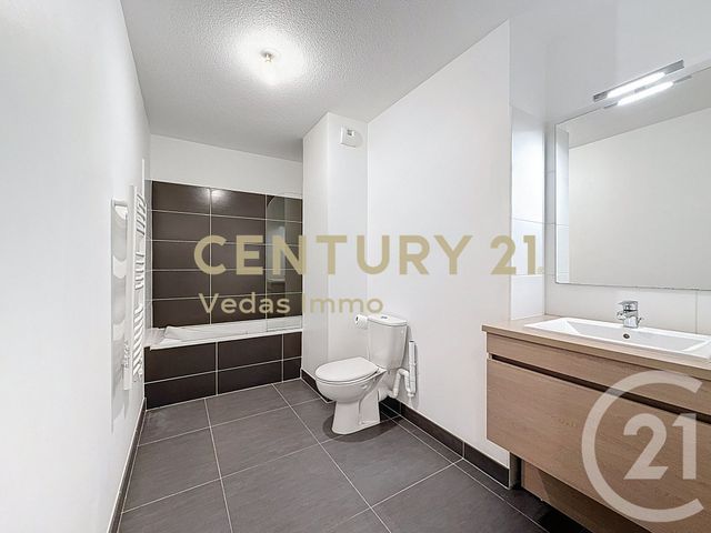 Appartement F3 à vendre - 3 pièces - 60,88 m2 - St Jean De Vedas - 34 - LANGUEDOC-ROUSSILLON