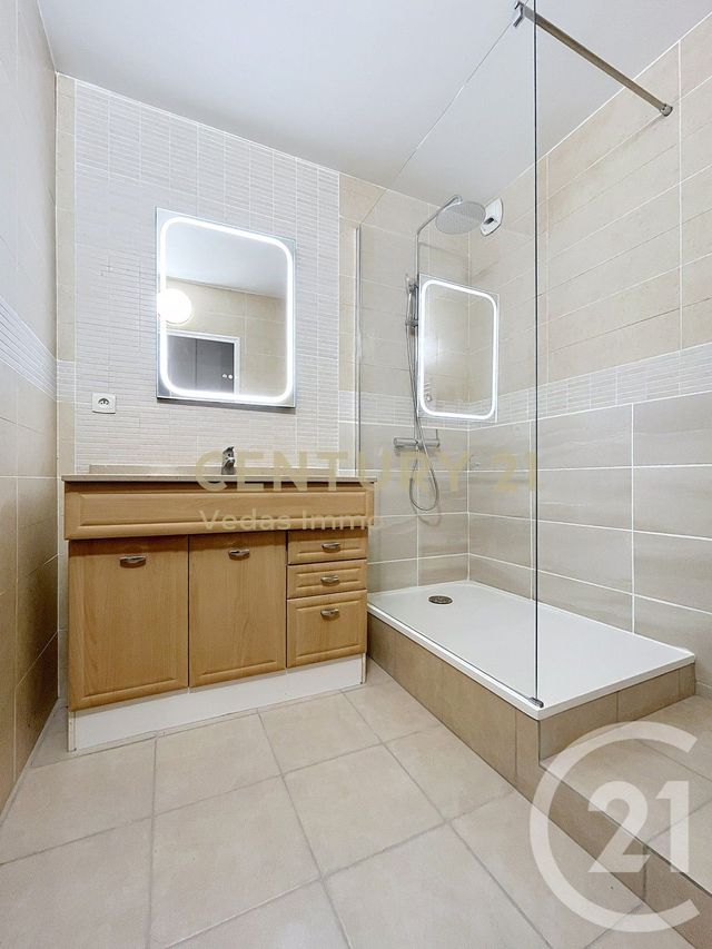 Appartement F3 &agrave; louer - 3 pi&egrave;ces - 69,78 m2 - Montpellier - 34 - LANGUEDOC-ROUSSILLON