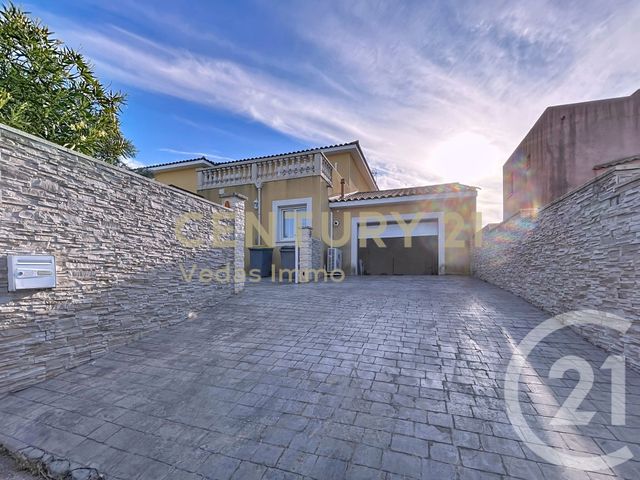 Maison à louer - 6 pièces - 189,36 m2 - Juvignac - 34 - LANGUEDOC-ROUSSILLON