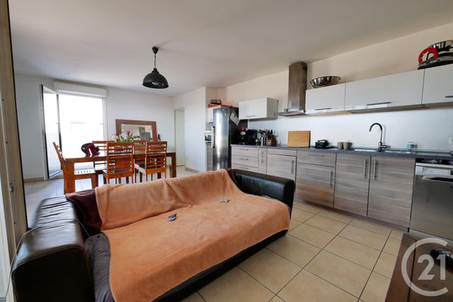 Appartement F4 à vendre - 4 pièces - 82,34 m2 - St Jean De Vedas - 34 - LANGUEDOC-ROUSSILLON