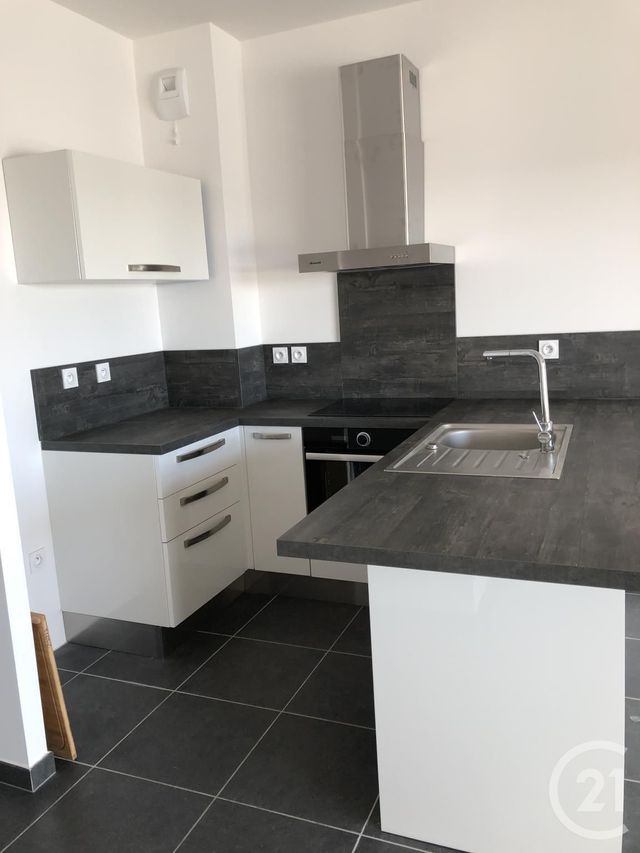 Appartement F4 &agrave; louer - 4 pi&egrave;ces - 75,36 m2 - Pignan - 34 - LANGUEDOC-ROUSSILLON
