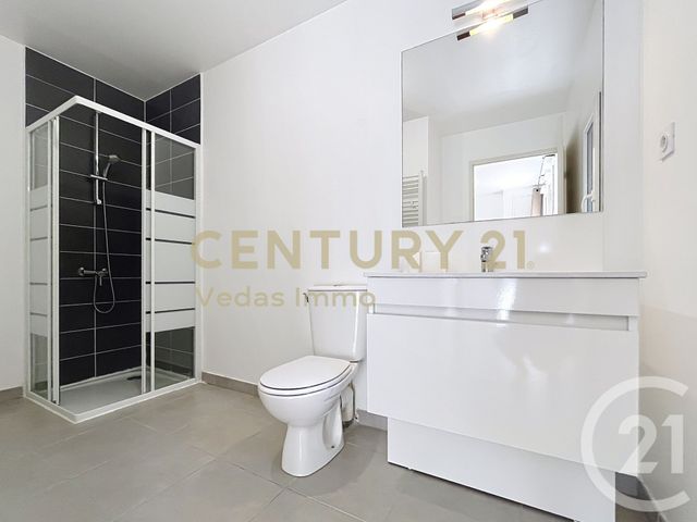 Appartement F1 &agrave; louer - 1 pi&egrave;ce - 24,90 m2 - St Jean De Vedas - 34 - LANGUEDOC-ROUSSILLON