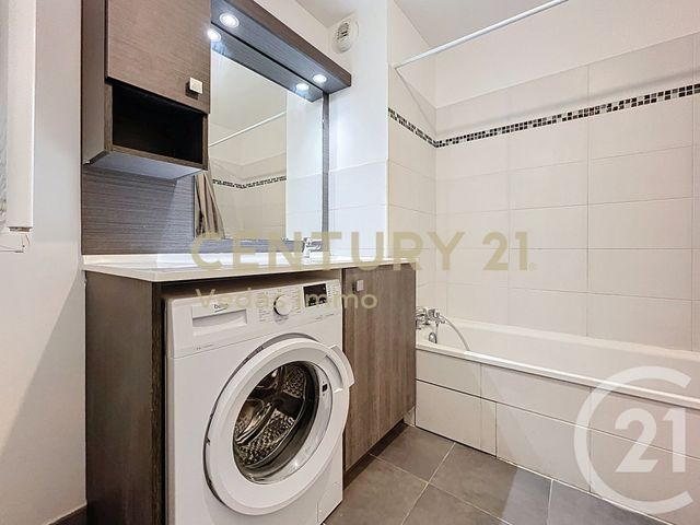 Appartement F3 &agrave; louer - 3 pi&egrave;ces - 67,10 m2 - Castelnau Le Lez - 34 - LANGUEDOC-ROUSSILLON