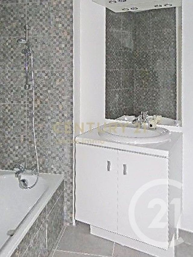 Appartement F3 &agrave; louer - 3 pi&egrave;ces - 71 m2 - Villeneuve Les Maguelone - 34 - LANGUEDOC-ROUSSILLON