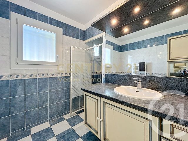 Maison &agrave; louer - 5 pi&egrave;ces - 105,10 m2 - St Jean De Vedas - 34 - LANGUEDOC-ROUSSILLON