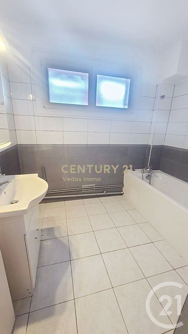 Appartement F4 &agrave; louer - 4 pi&egrave;ces - 72,70 m2 - Lattes - 34 - LANGUEDOC-ROUSSILLON