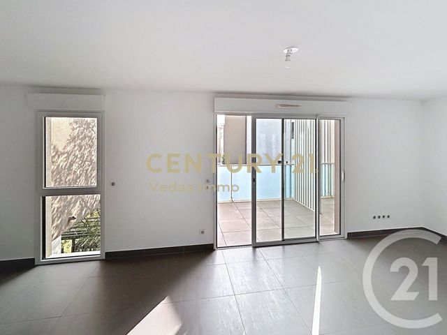 Appartement F3 &agrave; louer - 3 pi&egrave;ces - 64,90 m2 - St Jean De Vedas - 34 - LANGUEDOC-ROUSSILLON