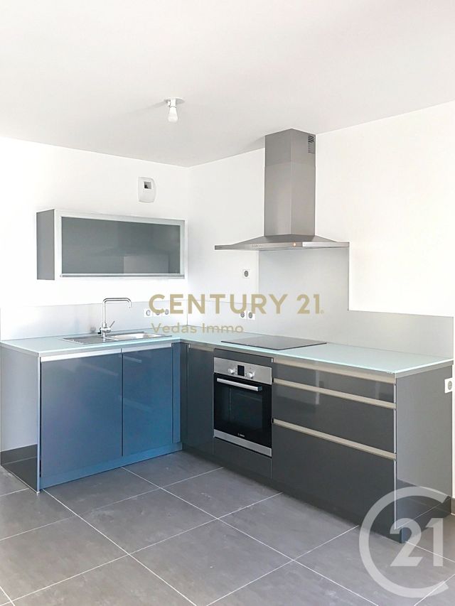 Appartement F3 &agrave; louer - 3 pi&egrave;ces - 64,90 m2 - St Jean De Vedas - 34 - LANGUEDOC-ROUSSILLON