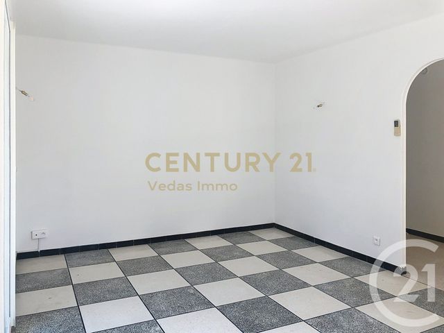 Maison &agrave; louer - 3 pi&egrave;ces - 71,42 m2 - Cournonterral - 34 - LANGUEDOC-ROUSSILLON