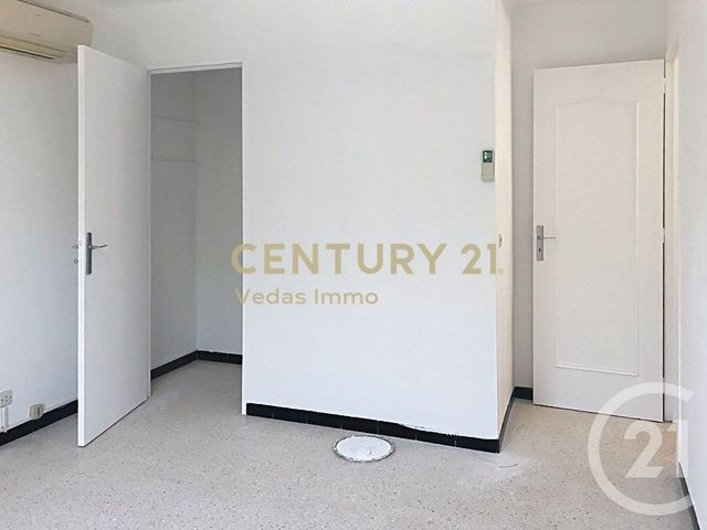 Maison &agrave; louer - 3 pi&egrave;ces - 71,42 m2 - Cournonterral - 34 - LANGUEDOC-ROUSSILLON