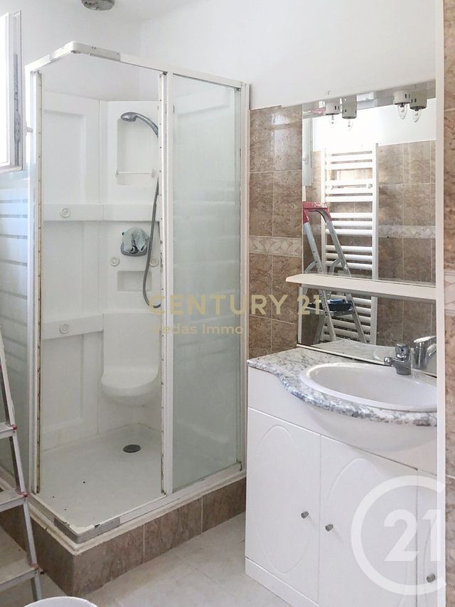 Maison &agrave; louer - 3 pi&egrave;ces - 71,42 m2 - Cournonterral - 34 - LANGUEDOC-ROUSSILLON