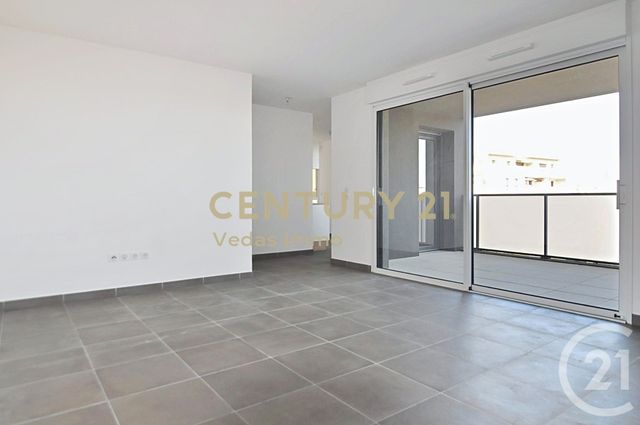 Appartement F3 &agrave; louer - 3 pi&egrave;ces - 72,60 m2 - St Jean De Vedas - 34 - LANGUEDOC-ROUSSILLON