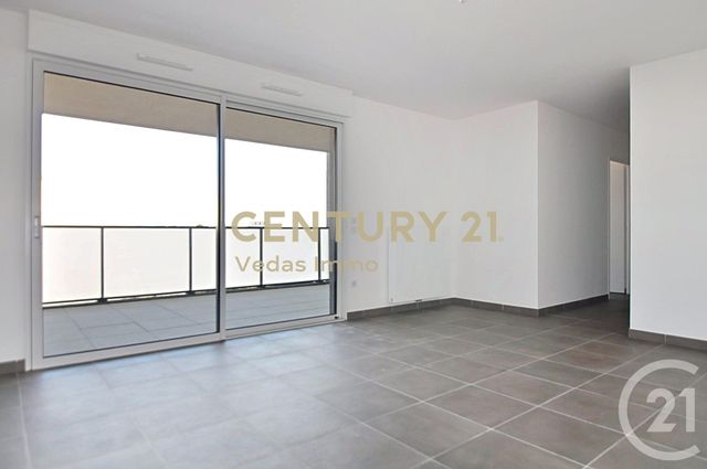 Appartement F3 &agrave; louer - 3 pi&egrave;ces - 72,60 m2 - St Jean De Vedas - 34 - LANGUEDOC-ROUSSILLON